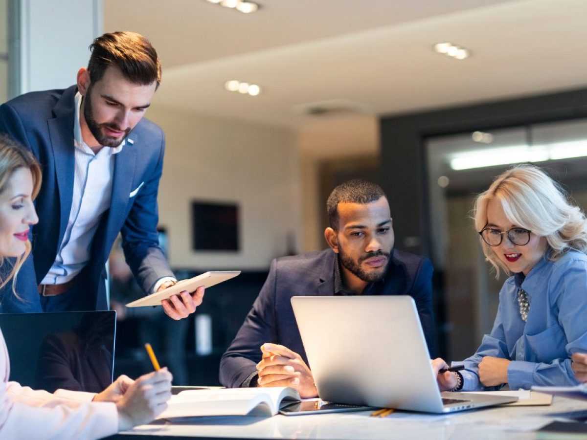 Why Akountify Is the #1 Choice to Rent LinkedIn Account for Outreach