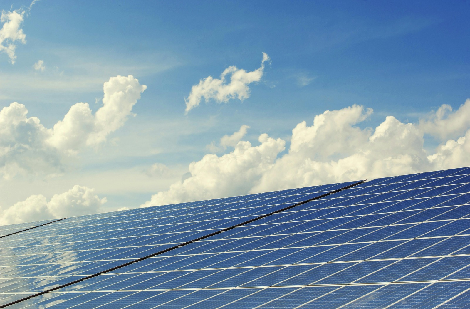 Commercial Solar Lincoln Solutions for Large and Small Enterprises