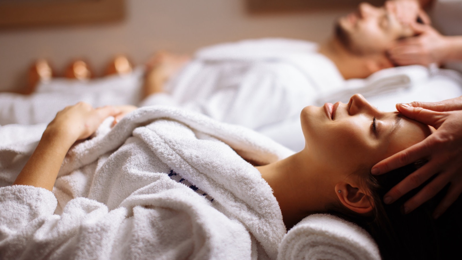 Hot Stone Massage Schulungen Paderborn – Perfekte Technik für höchste Ansprüche