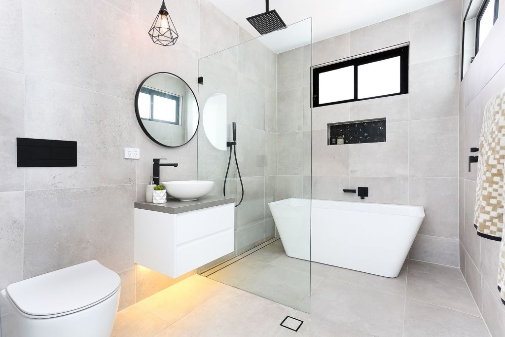Elegant Showers UK to Transform Your Bathroom