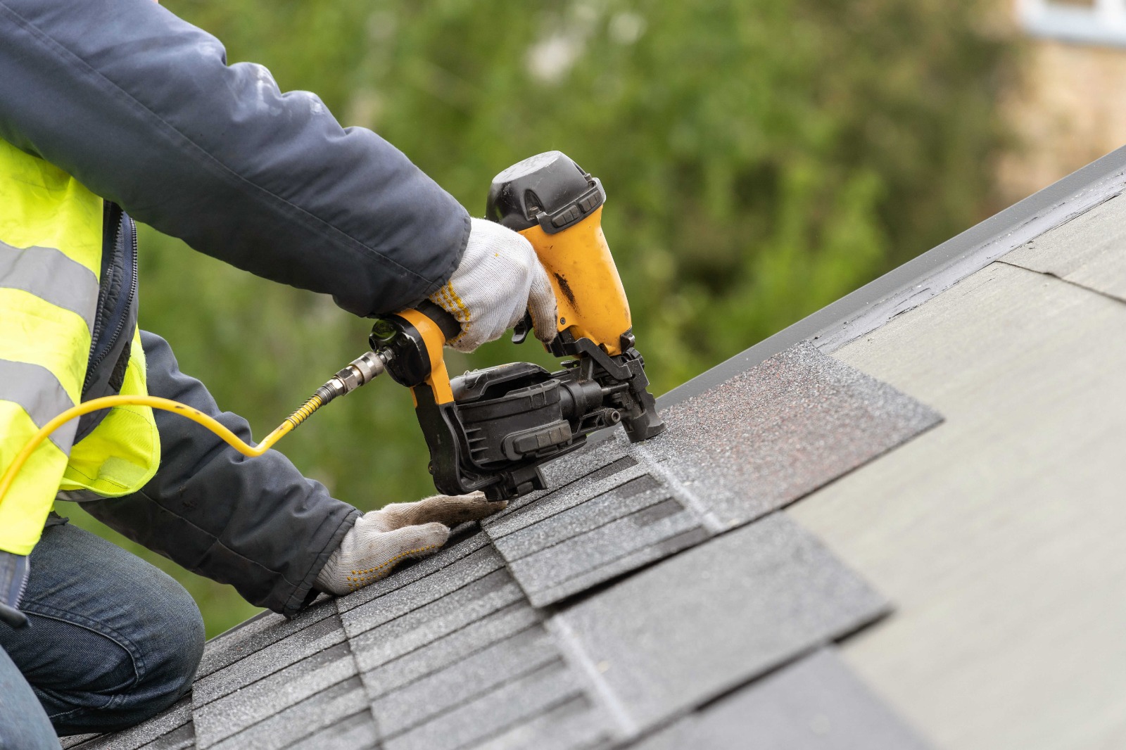 Dependable Roofing Contractors in Covington, LA Since [Year]