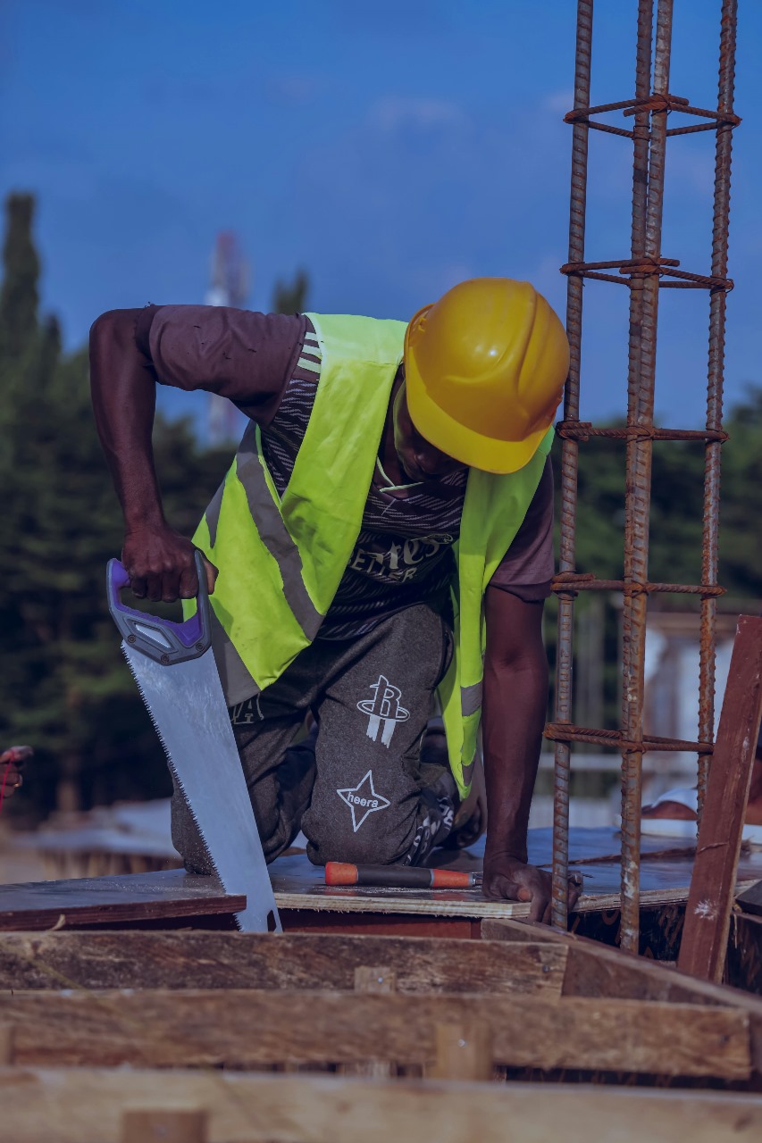 How Contractor Apprenticeship Programs Lead to Certification