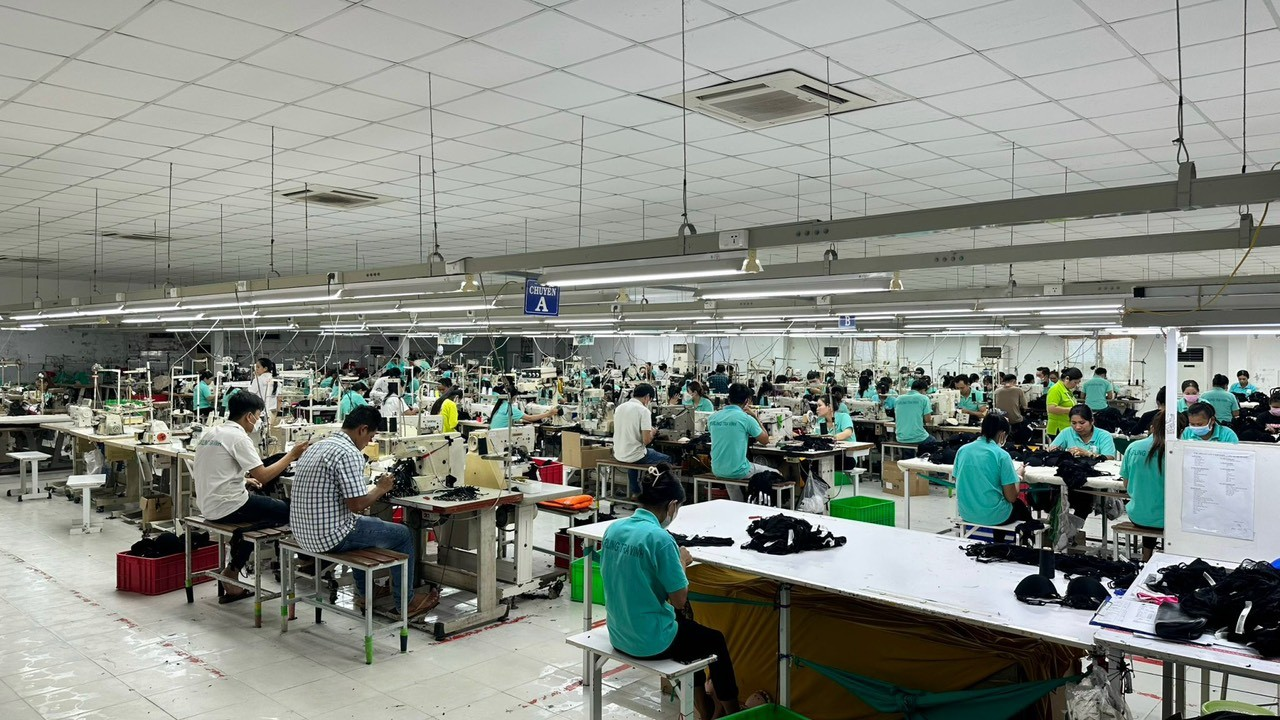 Full-Service Women’s Clothing Manufacturer | Design to Delivery