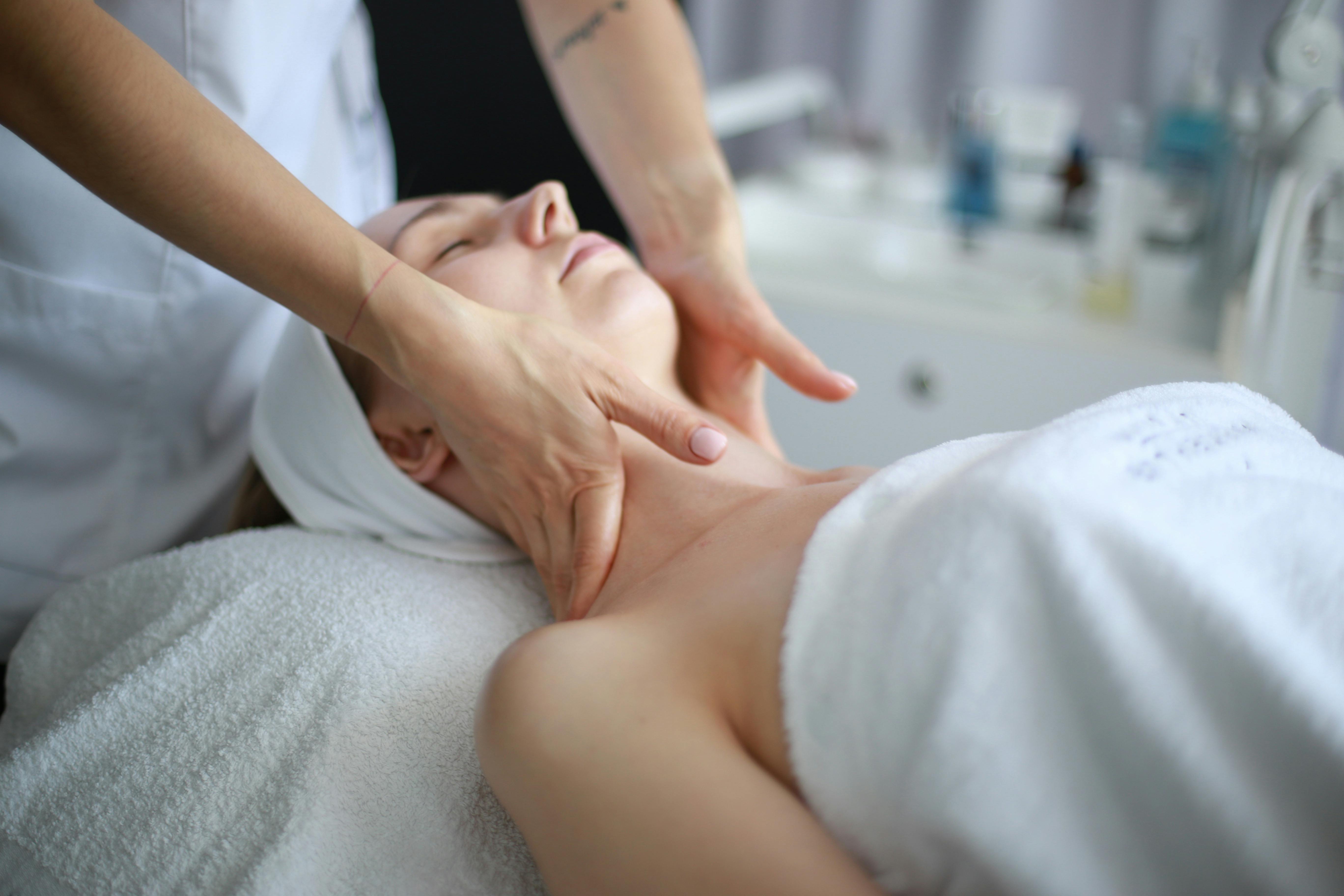 What to Expect from Microneedling honolulu Treatments