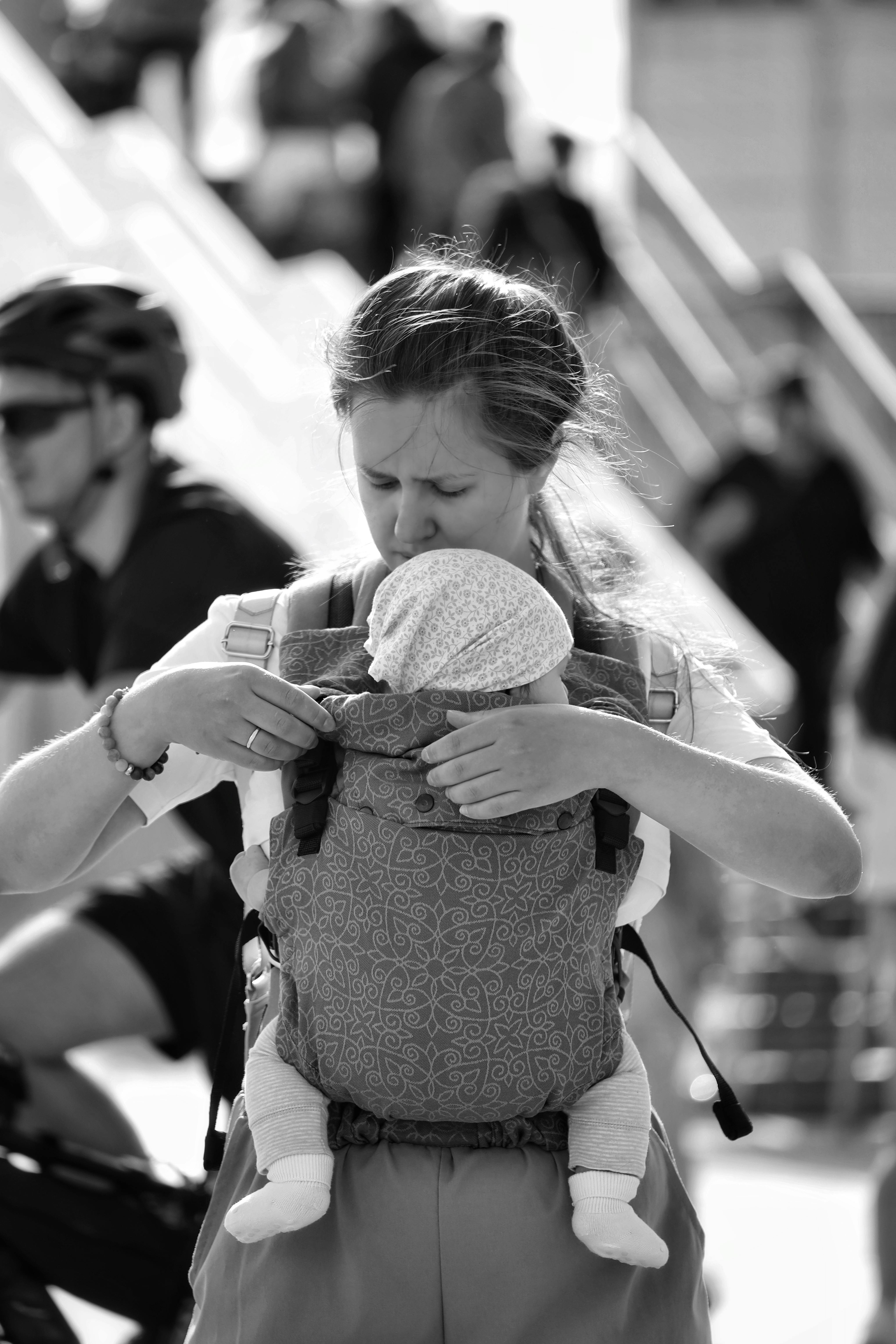 Porte bebe banane : confort, sécurité et liberté pour les parents modernes