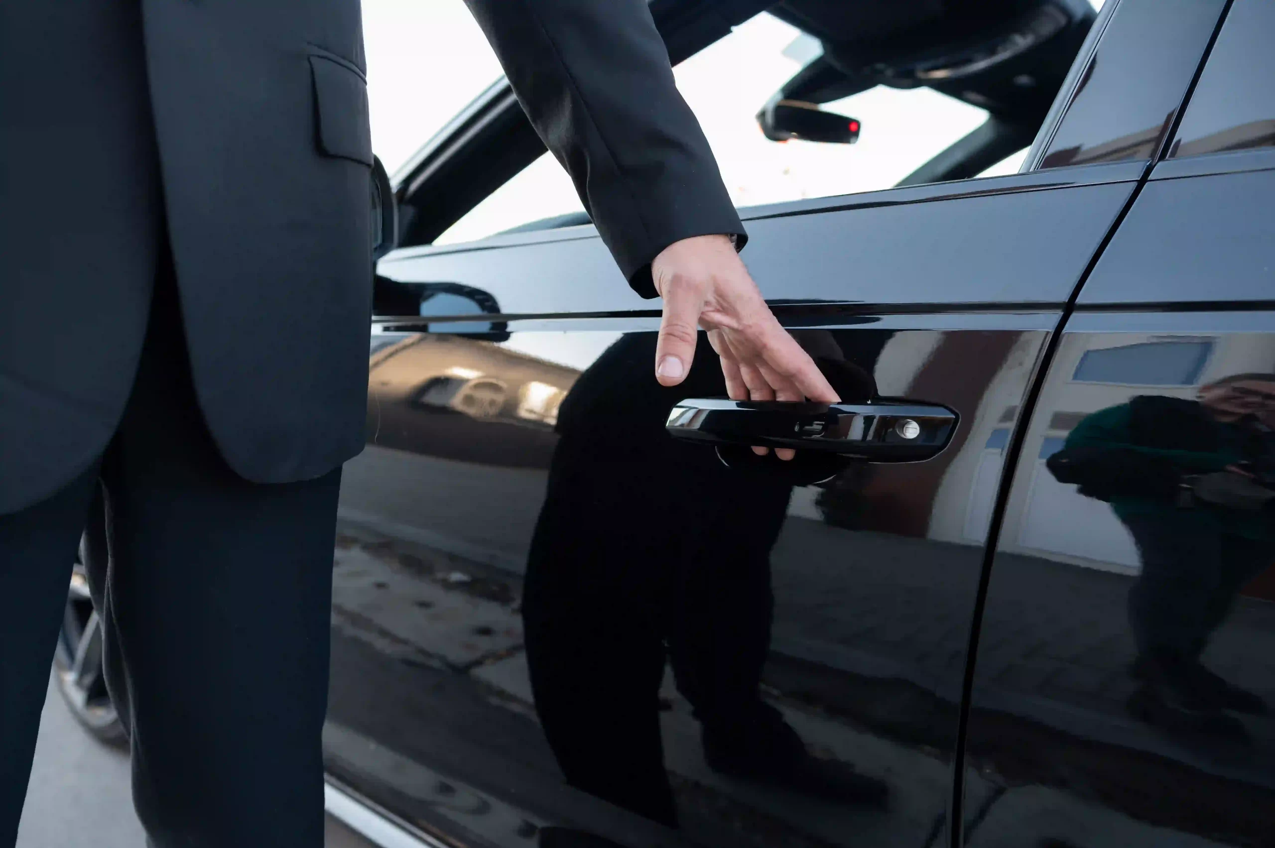6 Stress-Free Vancouver Limo Service to Airport Options